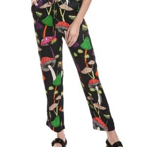 Farm Rio Mushroom Pants, NWT